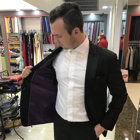 suit in phuket thailand